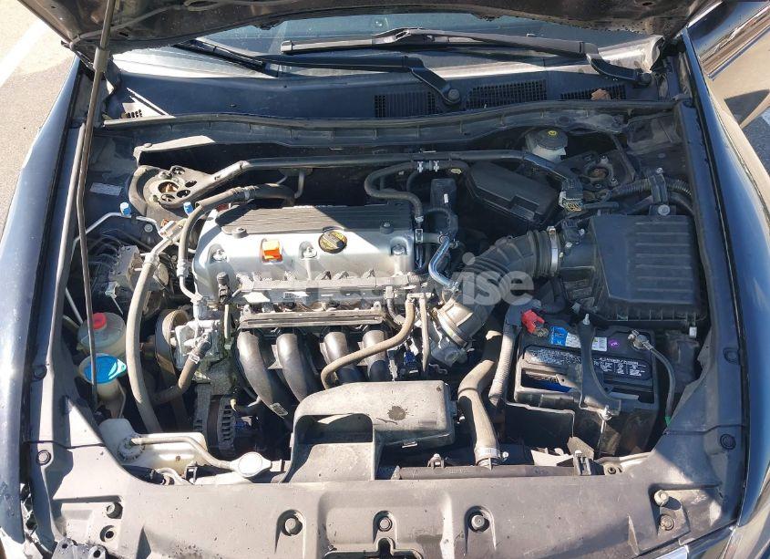 Photo 10 of 2011 Honda Accord 2.4 EX-L (VIN 1HGCP2F83BA014846)