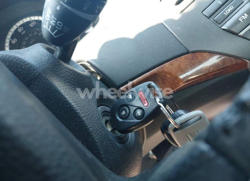 Photo 11 of 2011 Honda Accord 2.4 EX-L (VIN 1HGCP2F83BA053212)