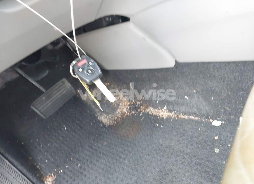 Photo 11 of 2011 Honda Accord 2.4 EX-L (VIN 1HGCP2F83BA069619)