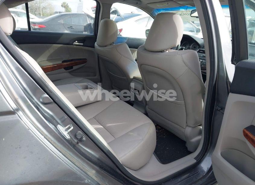 Photo 8 of 2011 Honda Accord 2.4 EX-L (VIN 1HGCP2F83BA069619)