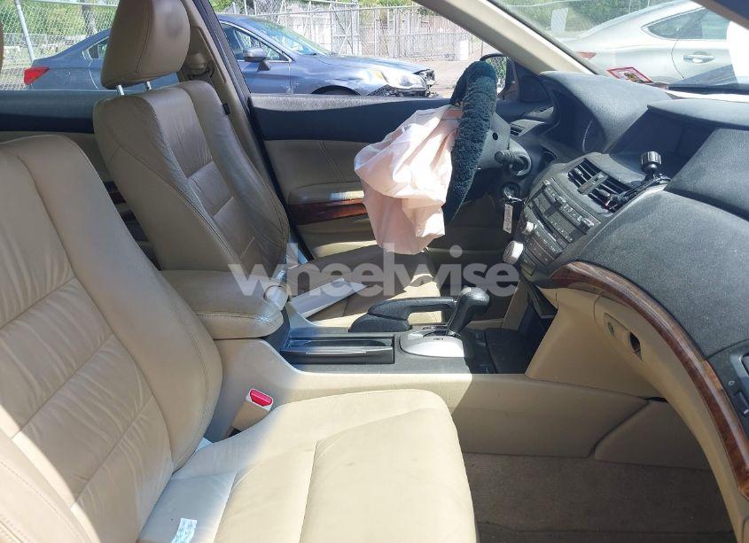 Photo 5 of 2011 Honda Accord 2.4 EX-L (VIN 1HGCP2F83BA080023)