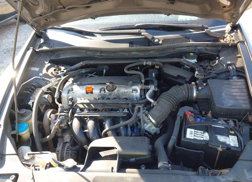 Photo 10 of 2011 Honda Accord 2.4 EX-L (VIN 1HGCP2F83BA107401)