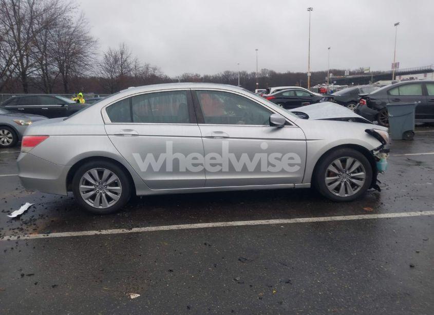 Photo 13 of 2011 Honda Accord 2.4 EX-L (VIN 1HGCP2F83BA113893)