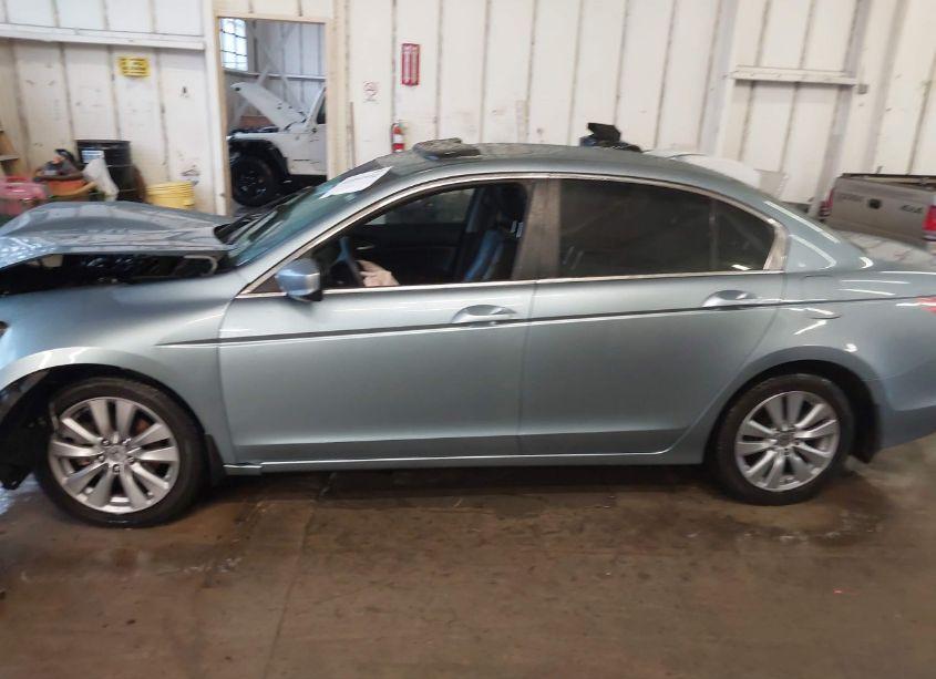 Photo 14 of 2011 Honda Accord 2.4 EX-L (VIN 1HGCP2F83BA120682)