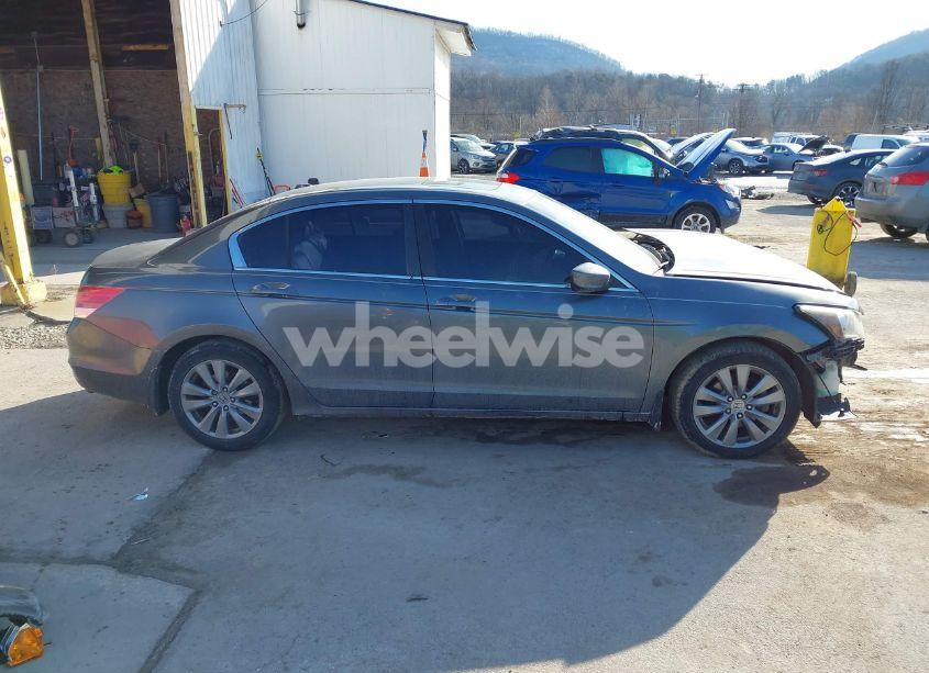 Photo 14 of 2011 Honda Accord 2.4 EX-L (VIN 1HGCP2F83BA121640)