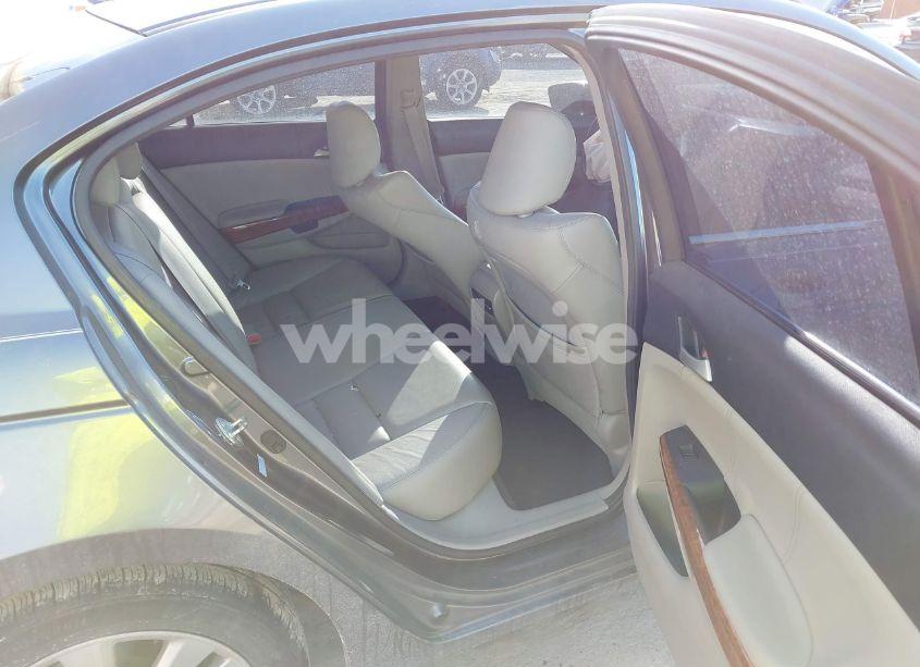 Photo 8 of 2011 Honda Accord 2.4 EX-L (VIN 1HGCP2F83BA121640)