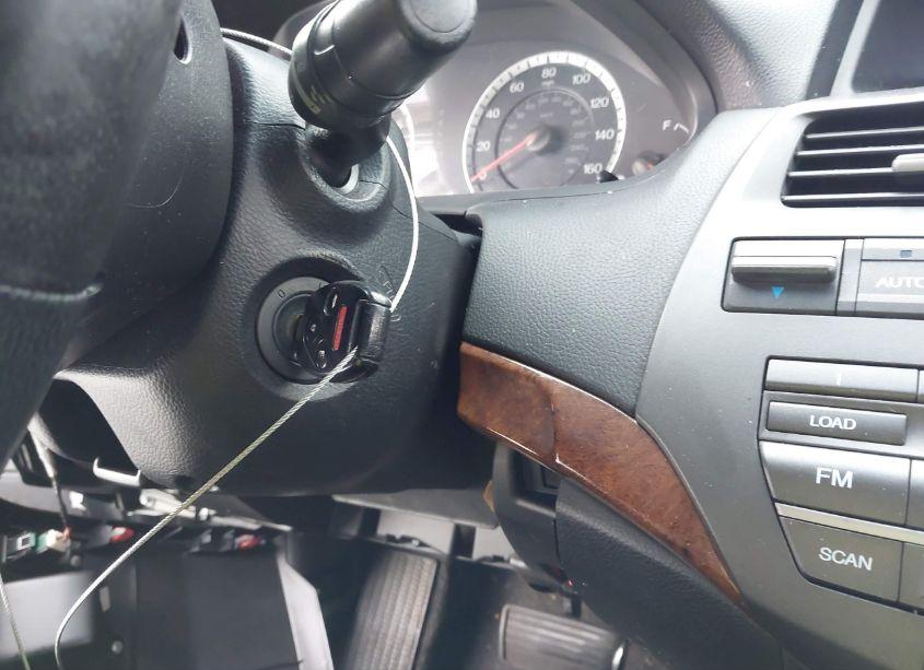 Photo 11 of 2011 Honda Accord 2.4 EX-L (VIN 1HGCP2F83BA150524)