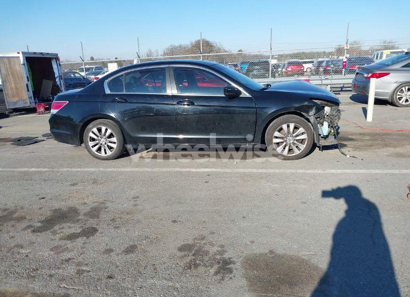 Photo 13 of 2012 Honda Accord 2.4 EX-L (VIN 1HGCP2F83CA051784)