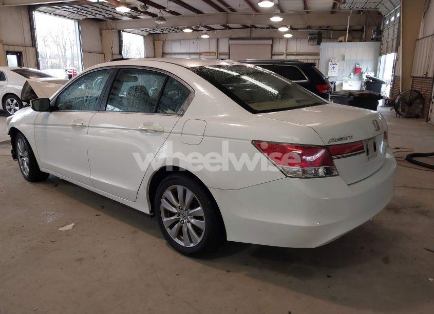 Photo 3 of 2012 Honda Accord 2.4 EX-L (VIN 1HGCP2F83CA094439)
