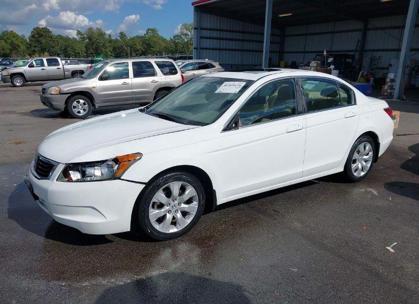 Photo 2 of 2010 Honda Accord SDN 2.4 EX-L/EX-L (VIN 1HGCP2F84AA006110)