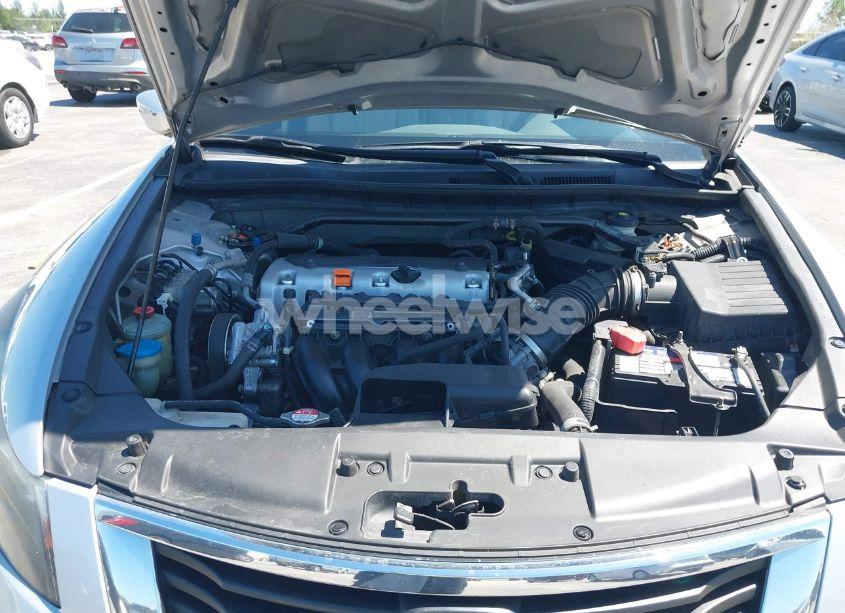 Photo 10 of 2010 Honda Accord 2.4 EX-L (VIN 1HGCP2F84AA024946)