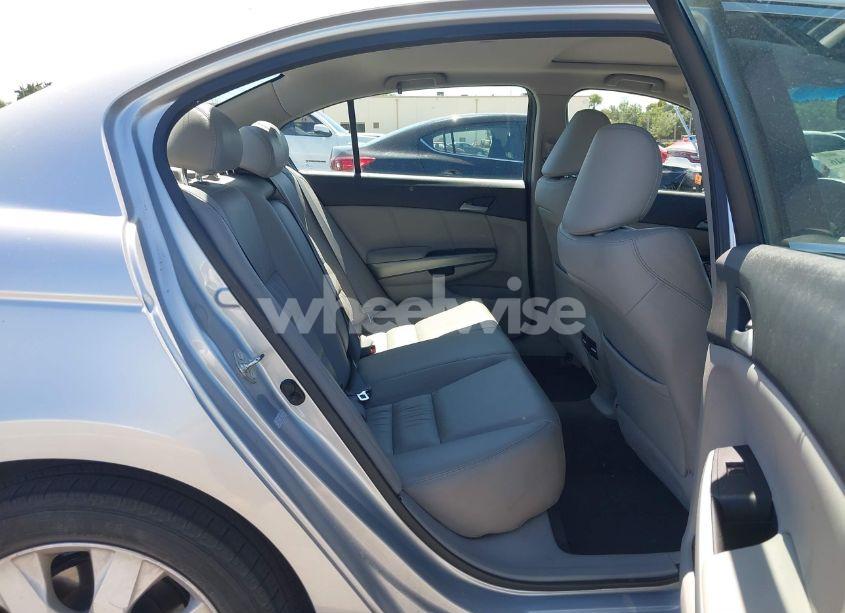 Photo 8 of 2010 Honda Accord 2.4 EX-L (VIN 1HGCP2F84AA024946)