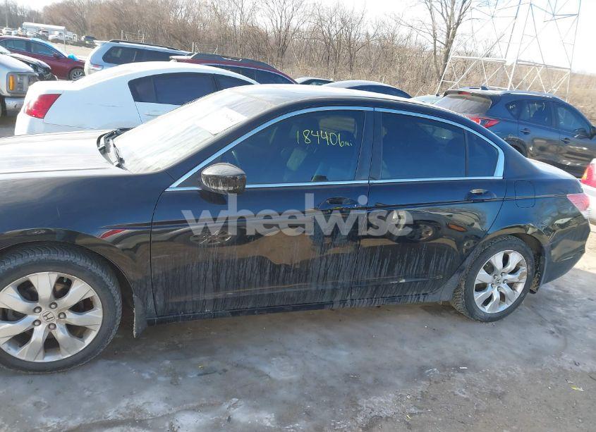 Photo 14 of 2010 Honda Accord 2.4 EX-L (VIN 1HGCP2F84AA028737)
