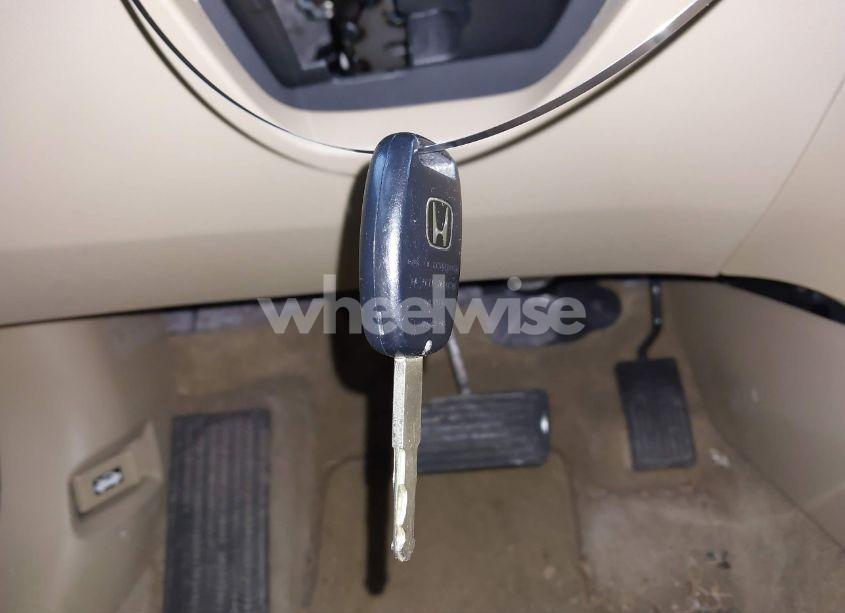 Photo 11 of 2010 Honda Accord 2.4 EX-L (VIN 1HGCP2F84AA034327)