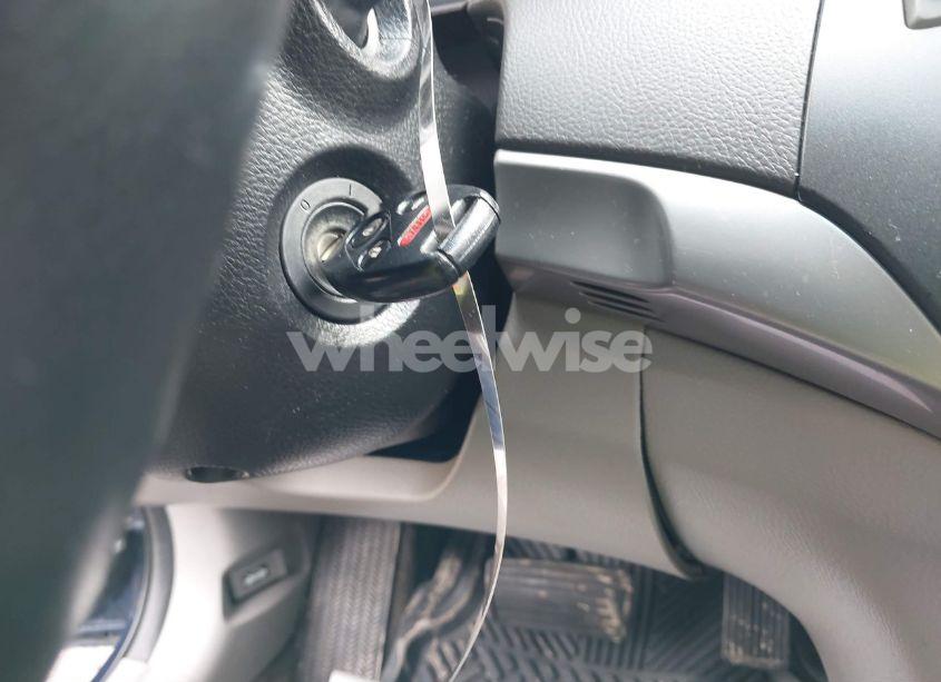 Photo 11 of 2010 Honda Accord 2.4 EX-L (VIN 1HGCP2F84AA037177)