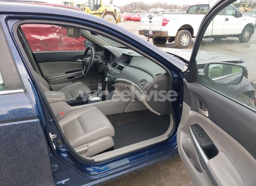 Photo 5 of 2010 Honda Accord 2.4 EX-L (VIN 1HGCP2F84AA037177)