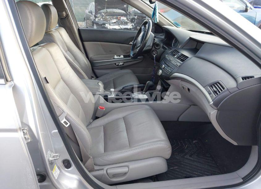 Photo 5 of 2010 Honda Accord 2.4 EX-L (VIN 1HGCP2F84AA037549)