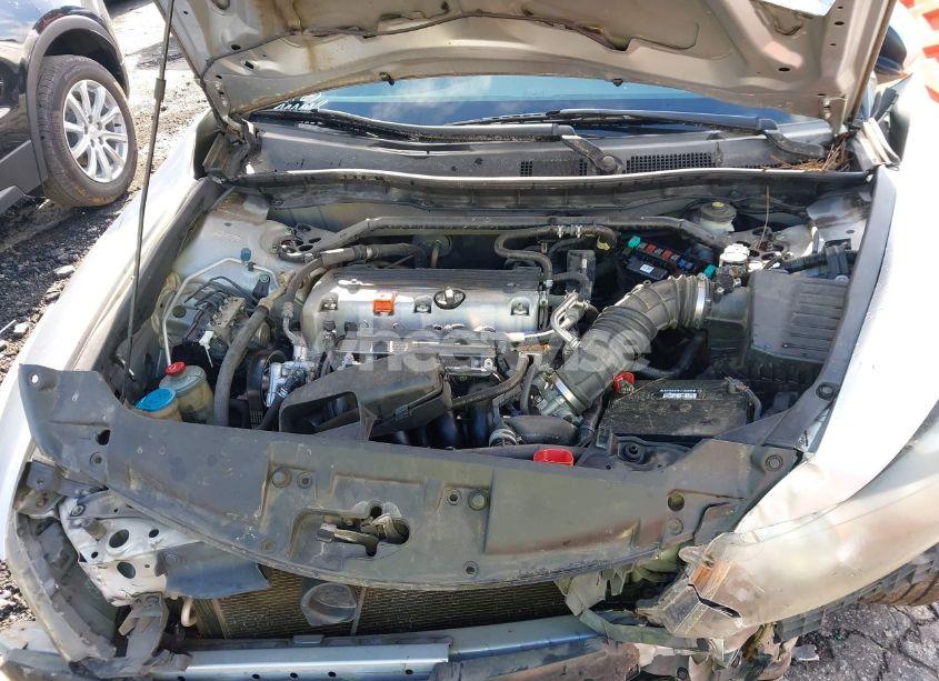 Photo 10 of 2010 Honda Accord 2.4 EX-L (VIN 1HGCP2F84AA064640)