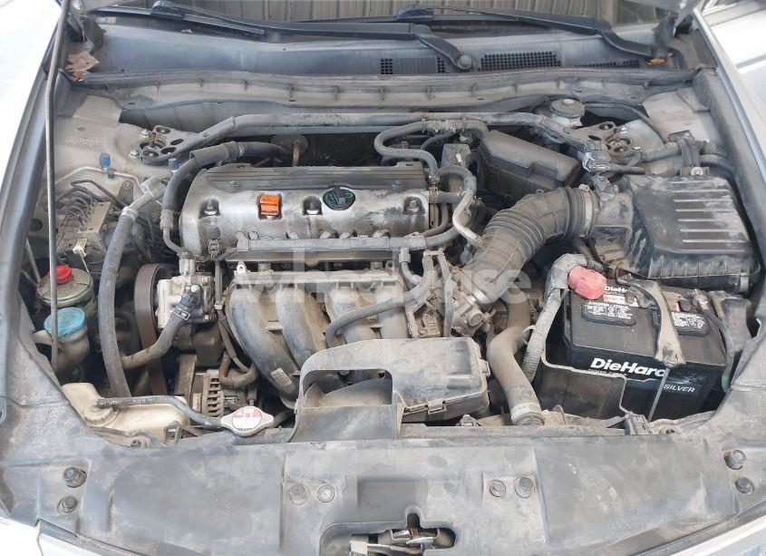 Photo 10 of 2010 Honda Accord 2.4 EX-L (VIN 1HGCP2F84AA134900)