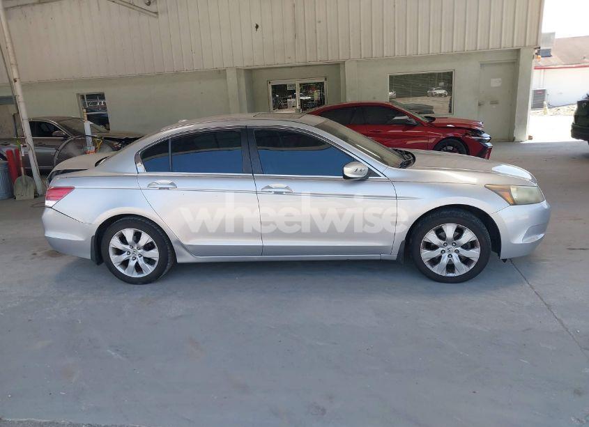 Photo 13 of 2010 Honda Accord 2.4 EX-L (VIN 1HGCP2F84AA134900)
