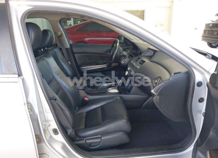 Photo 5 of 2010 Honda Accord 2.4 EX-L (VIN 1HGCP2F84AA134900)