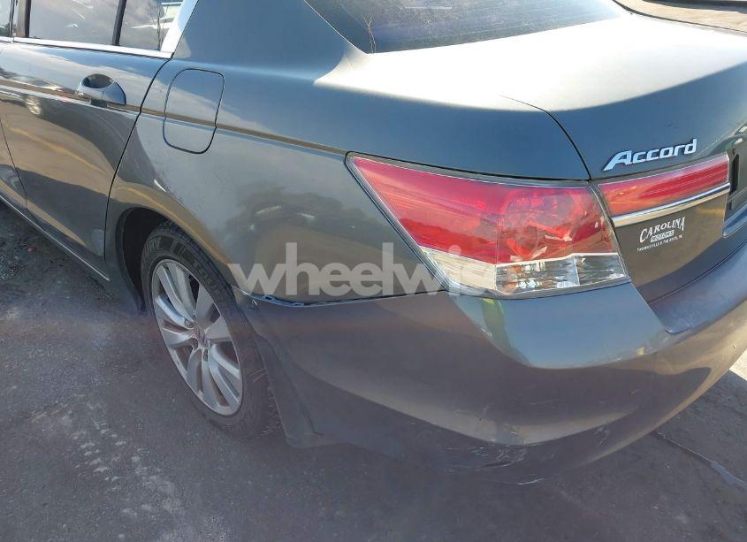 Photo 18 of 2011 Honda Accord 2.4 EX-L (VIN 1HGCP2F84BA034409)