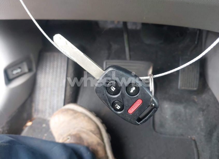 Photo 11 of 2011 Honda Accord 2.4 EX-L (VIN 1HGCP2F84BA054627)