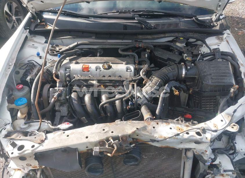 Photo 10 of 2011 Honda Accord 2.4 EX-L (VIN 1HGCP2F84BA101963)