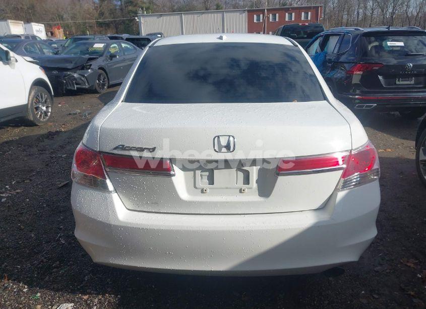 Photo 17 of 2011 Honda Accord 2.4 EX-L (VIN 1HGCP2F84BA101963)