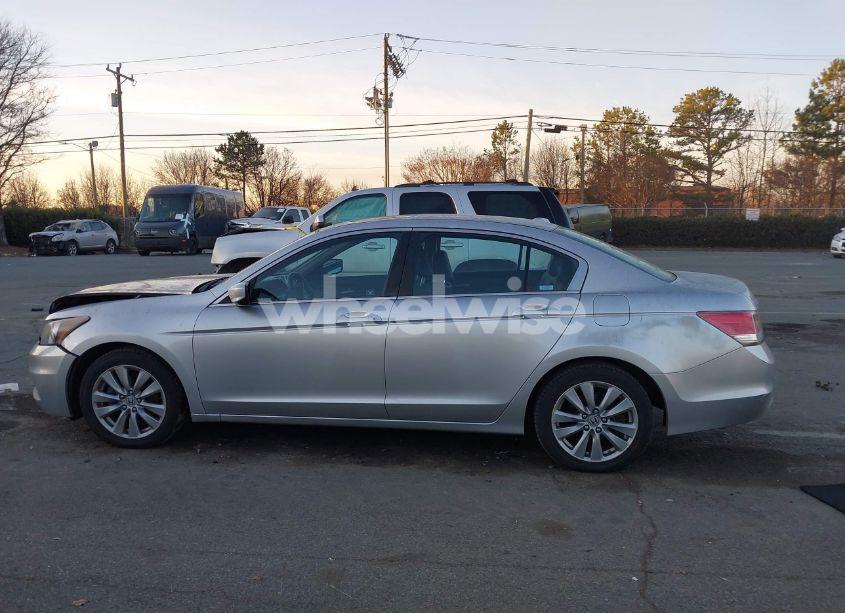 Photo 14 of 2011 Honda Accord 2.4 EX-L (VIN 1HGCP2F84BA143503)