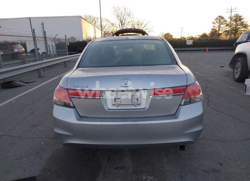 Photo 16 of 2011 Honda Accord 2.4 EX-L (VIN 1HGCP2F84BA143503)