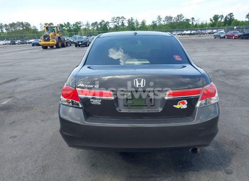 Photo 17 of 2011 Honda Accord 2.4 EX-L (VIN 1HGCP2F84BA145770)