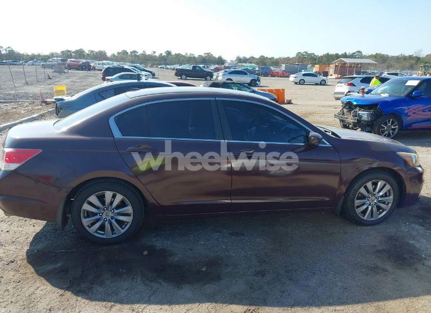 Photo 13 of 2012 Honda Accord 2.4 EX-L (VIN 1HGCP2F84CA132597)