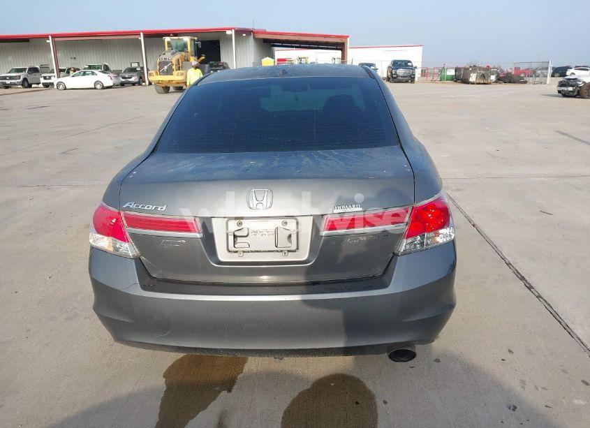 Photo 16 of 2012 Honda Accord 2.4 EX-L (VIN 1HGCP2F84CA137816)