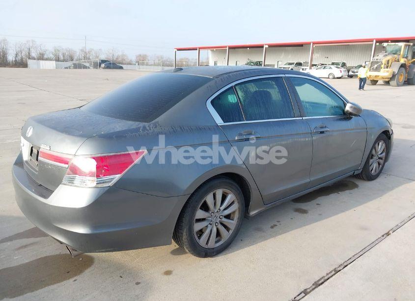 Photo 4 of 2012 Honda Accord 2.4 EX-L (VIN 1HGCP2F84CA137816)
