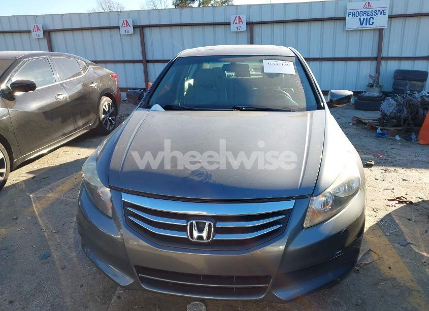 Photo 12 of 2012 Honda Accord 2.4 EX-L (VIN 1HGCP2F84CA186644)