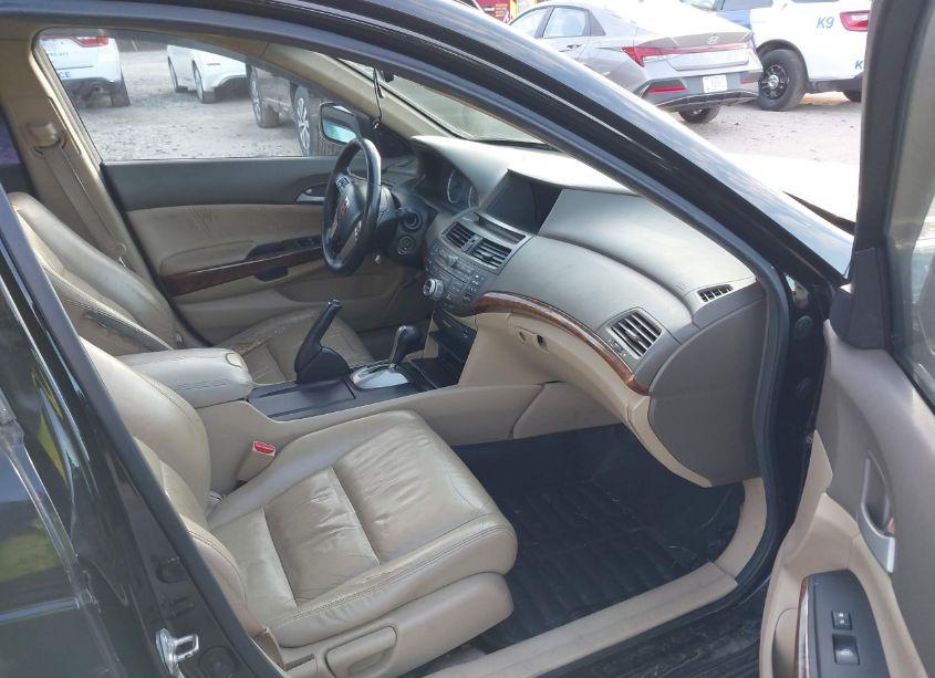 Photo 5 of 2010 Honda Accord 2.4 EX-L (VIN 1HGCP2F85AA011090)