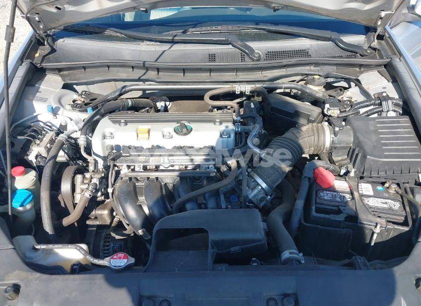 Photo 10 of 2010 Honda Accord 2.4 EX-L (VIN 1HGCP2F85AA043506)