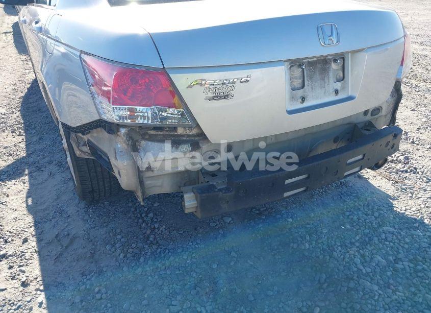 Photo 17 of 2010 Honda Accord 2.4 EX-L (VIN 1HGCP2F85AA043506)