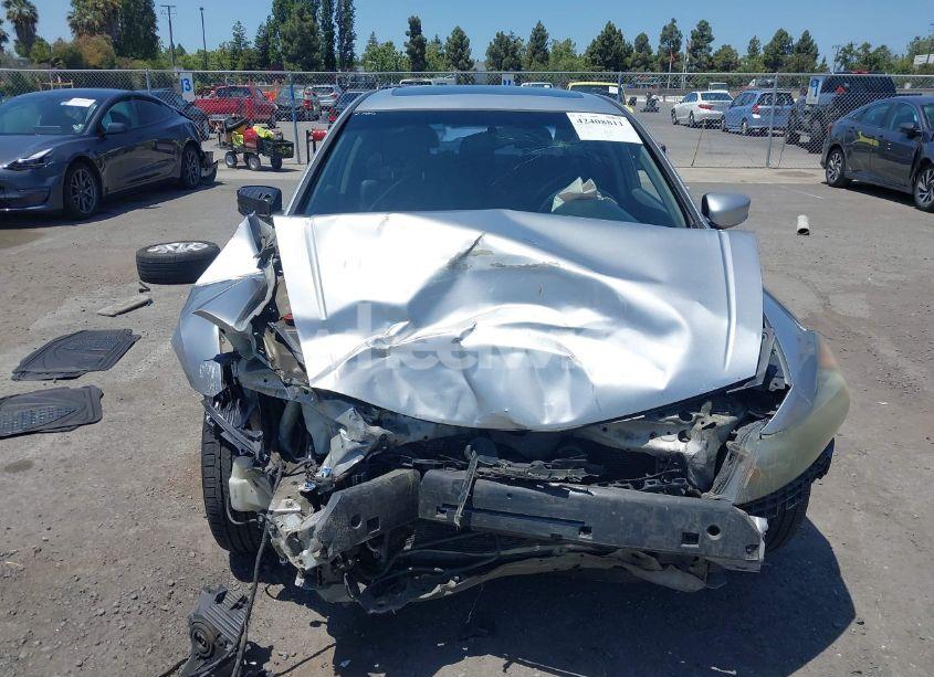 Photo 13 of 2010 Honda Accord 2.4 EX-L (VIN 1HGCP2F85AA047703)