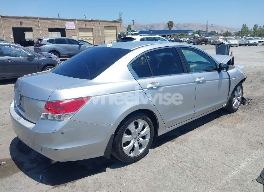 Photo 4 of 2010 Honda Accord 2.4 EX-L (VIN 1HGCP2F85AA047703)