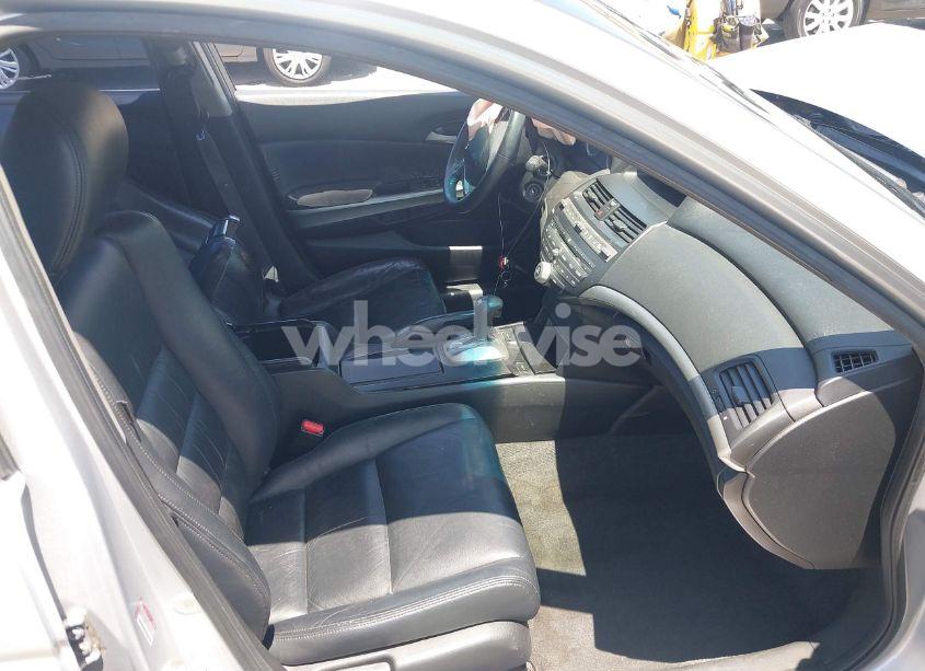 Photo 5 of 2010 Honda Accord 2.4 EX-L (VIN 1HGCP2F85AA047703)