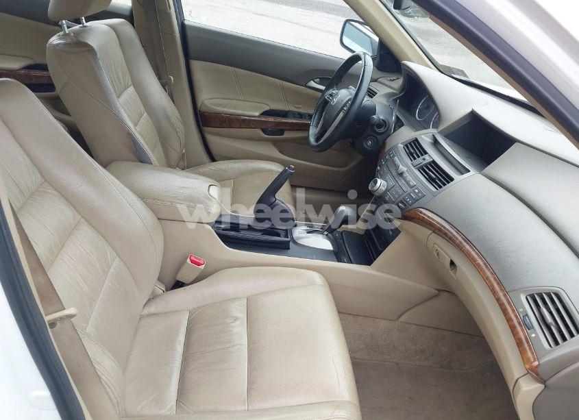 Photo 5 of 2010 Honda Accord 2.4 EX-L (VIN 1HGCP2F85AA144285)