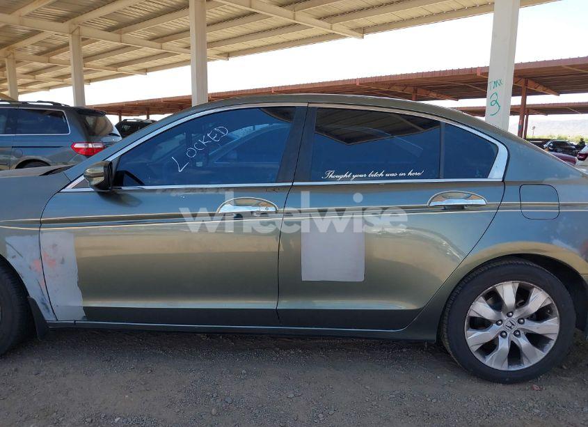 Photo 13 of 2010 Honda Accord 2.4 EX-L (VIN 1HGCP2F85AA148711)