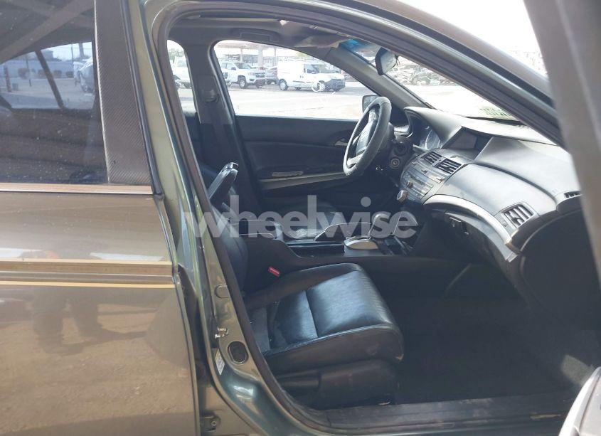 Photo 5 of 2010 Honda Accord 2.4 EX-L (VIN 1HGCP2F85AA148711)