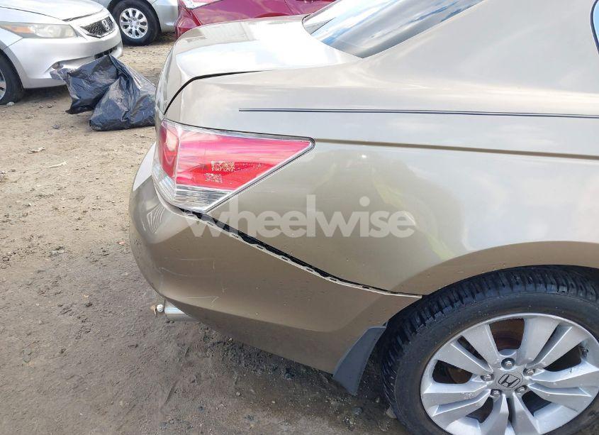 Photo 17 of 2010 Honda Accord 2.4 EX-L (VIN 1HGCP2F85AA153651)