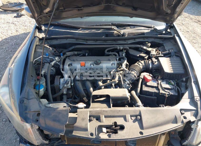 Photo 10 of 2010 Honda Accord 2.4 EX-L (VIN 1HGCP2F85AA161457)