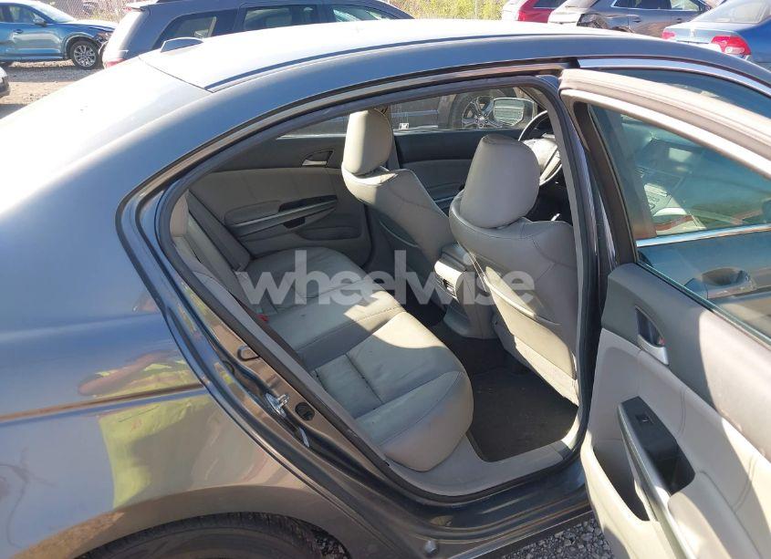 Photo 8 of 2010 Honda Accord 2.4 EX-L (VIN 1HGCP2F85AA161457)