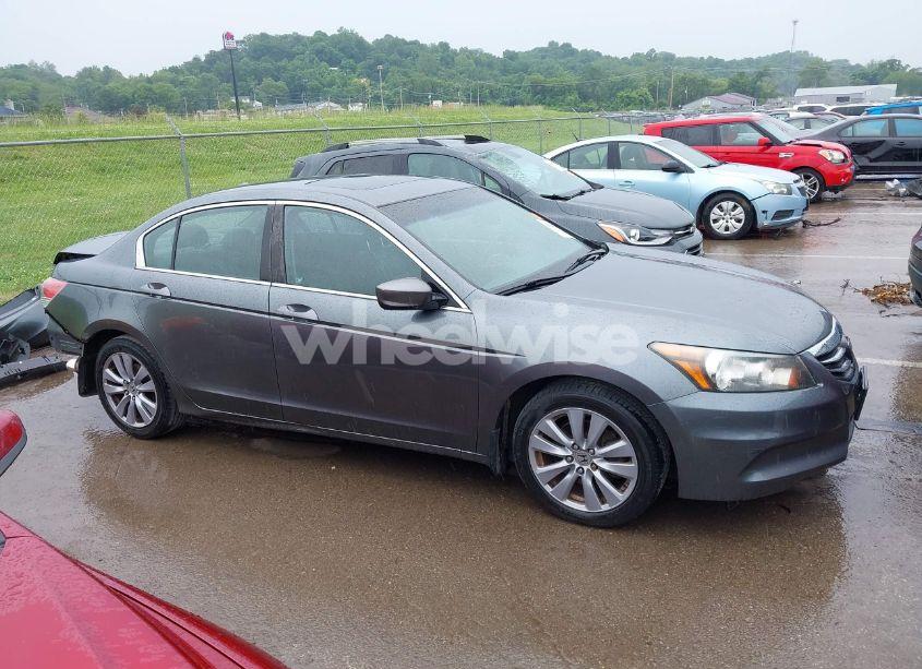 Photo 13 of 2011 Honda Accord 2.4 EX-L (VIN 1HGCP2F85BA005324)