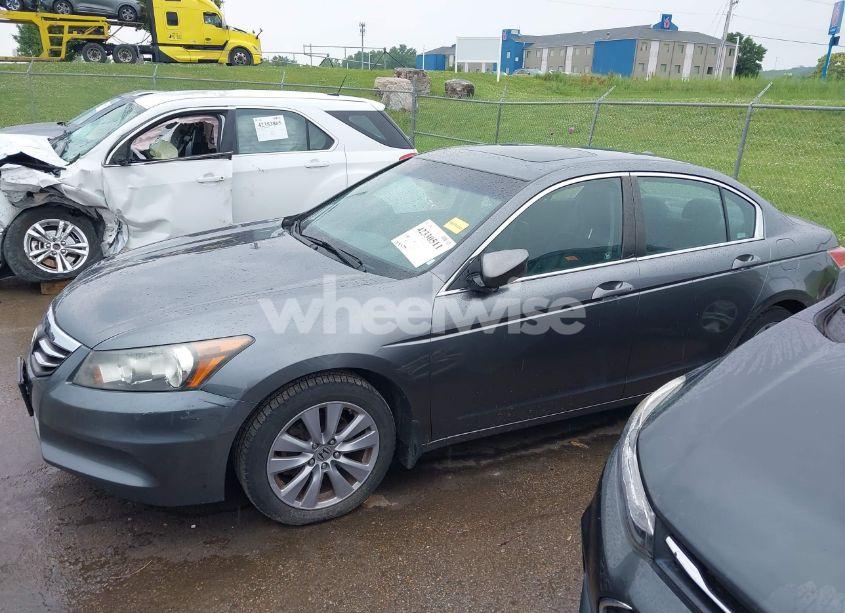 Photo 14 of 2011 Honda Accord 2.4 EX-L (VIN 1HGCP2F85BA005324)